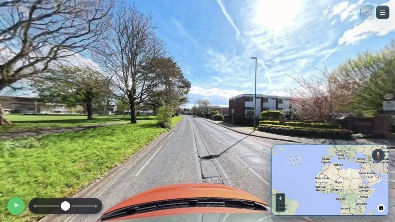 GeoPinz — loaded mapillary sequence controls and map-pin locking interface